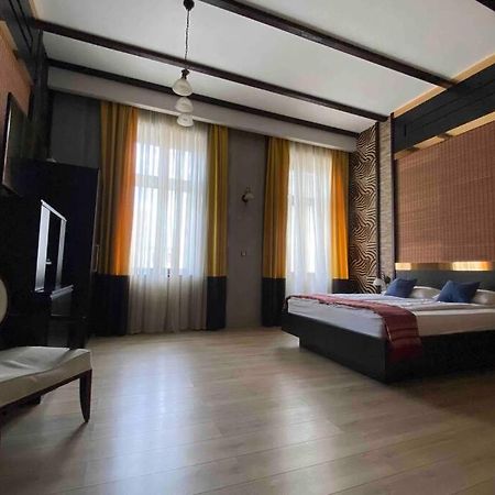 Safari Royal Apartment Oradea Exteriér fotografie